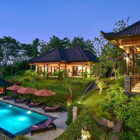 Villa Cahaya Perfectly Formed By The Natural Surrounding And Balinese Hospitality Lovina Exterior foto
