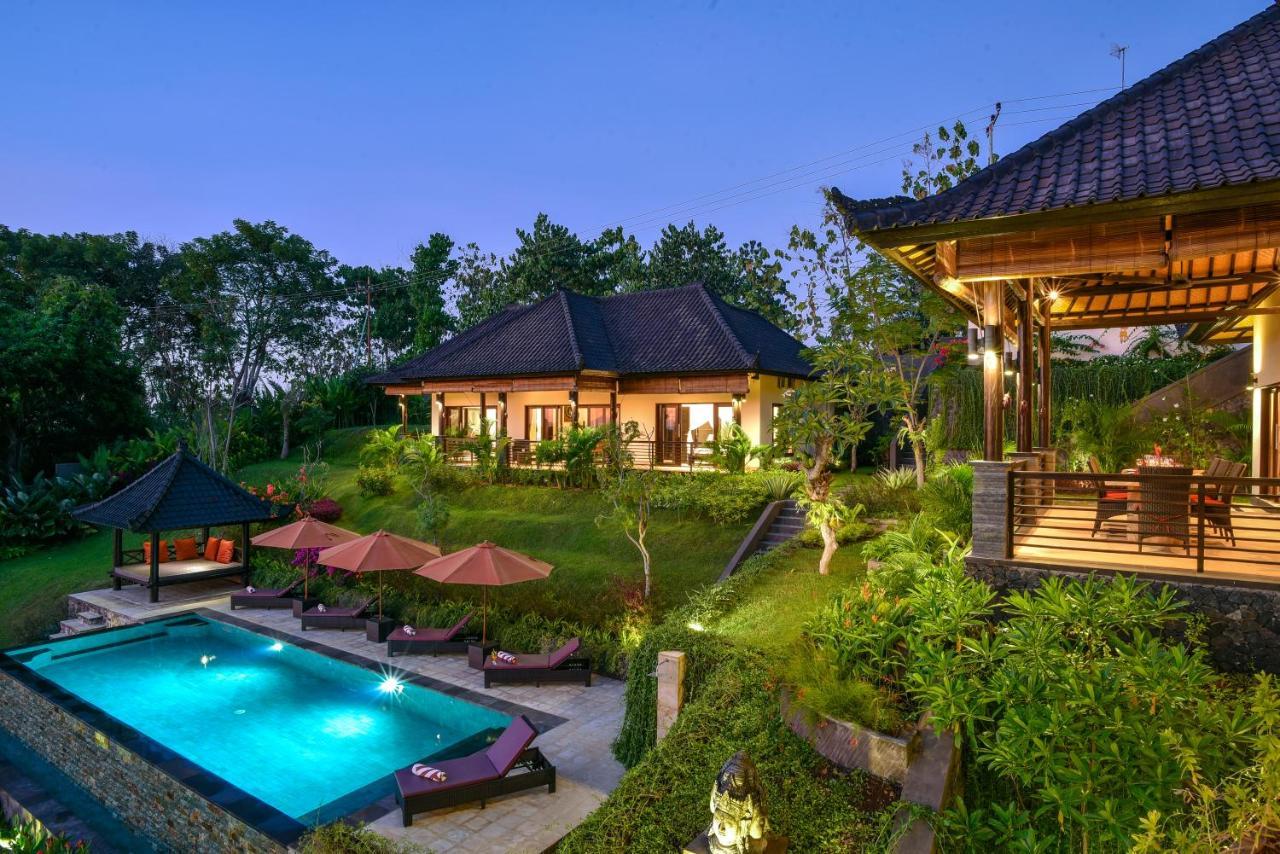 Villa Cahaya Perfectly Formed By The Natural Surrounding And Balinese Hospitality Lovina Exterior foto