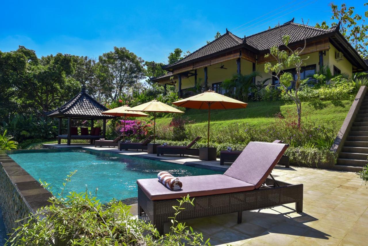 Villa Cahaya Perfectly Formed By The Natural Surrounding And Balinese Hospitality Lovina Exterior foto