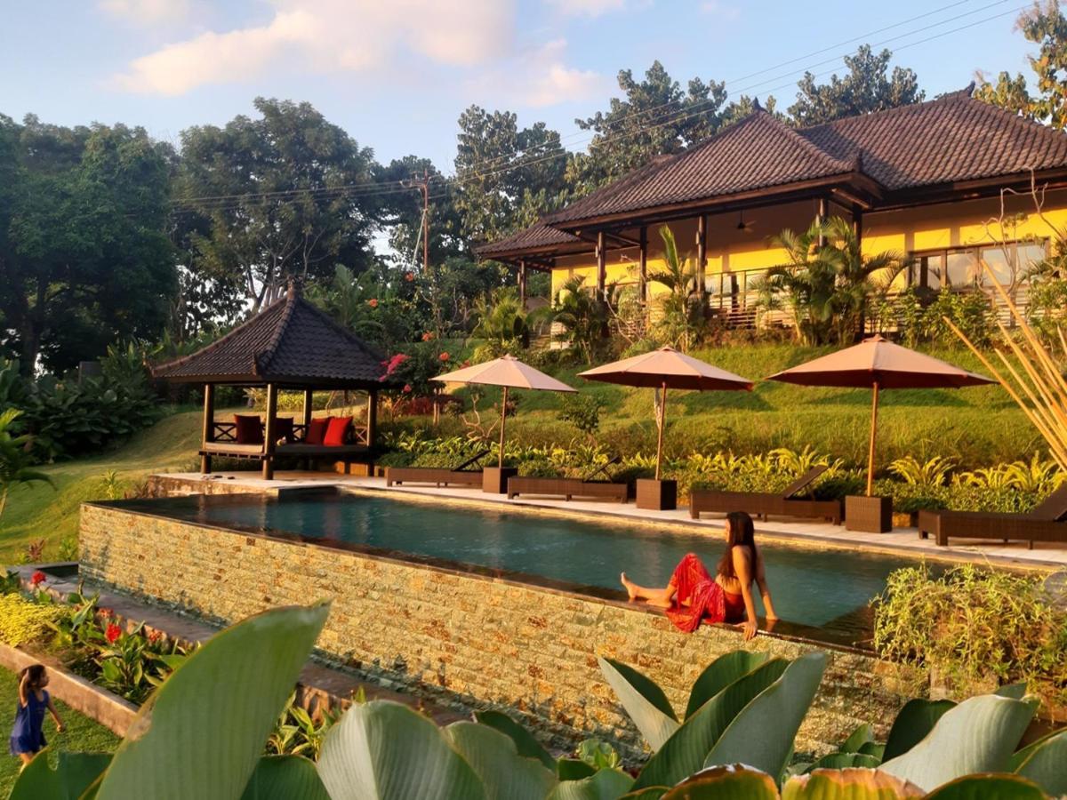 Villa Cahaya Perfectly Formed By The Natural Surrounding And Balinese Hospitality Lovina Exterior foto