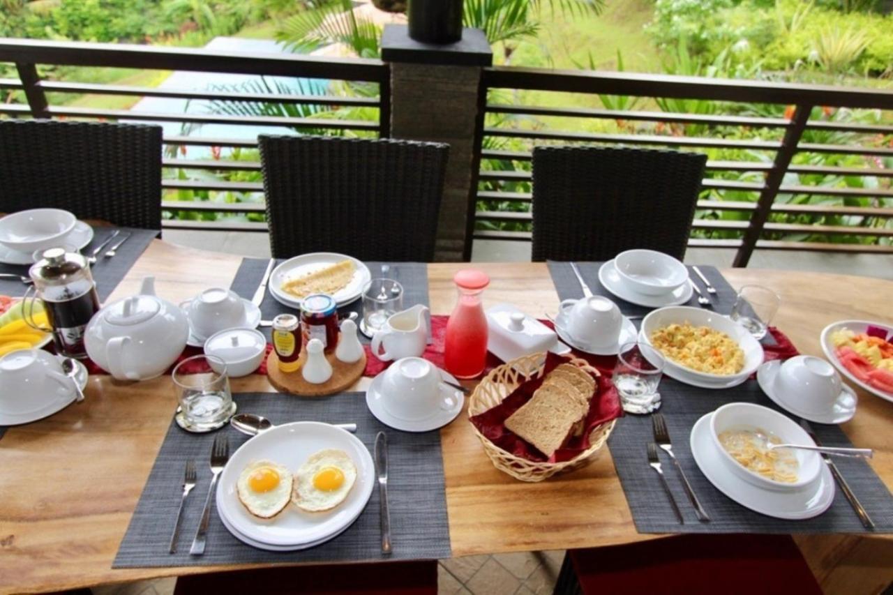 Villa Cahaya Perfectly Formed By The Natural Surrounding And Balinese Hospitality Lovina Exterior foto