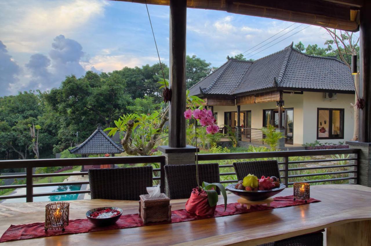 Villa Cahaya Perfectly Formed By The Natural Surrounding And Balinese Hospitality Lovina Exterior foto