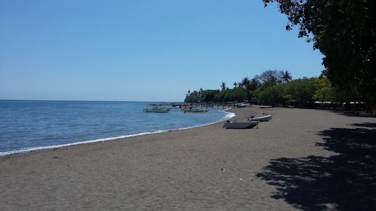 Villa Cahaya Perfectly Formed By The Natural Surrounding And Balinese Hospitality Lovina Exterior foto